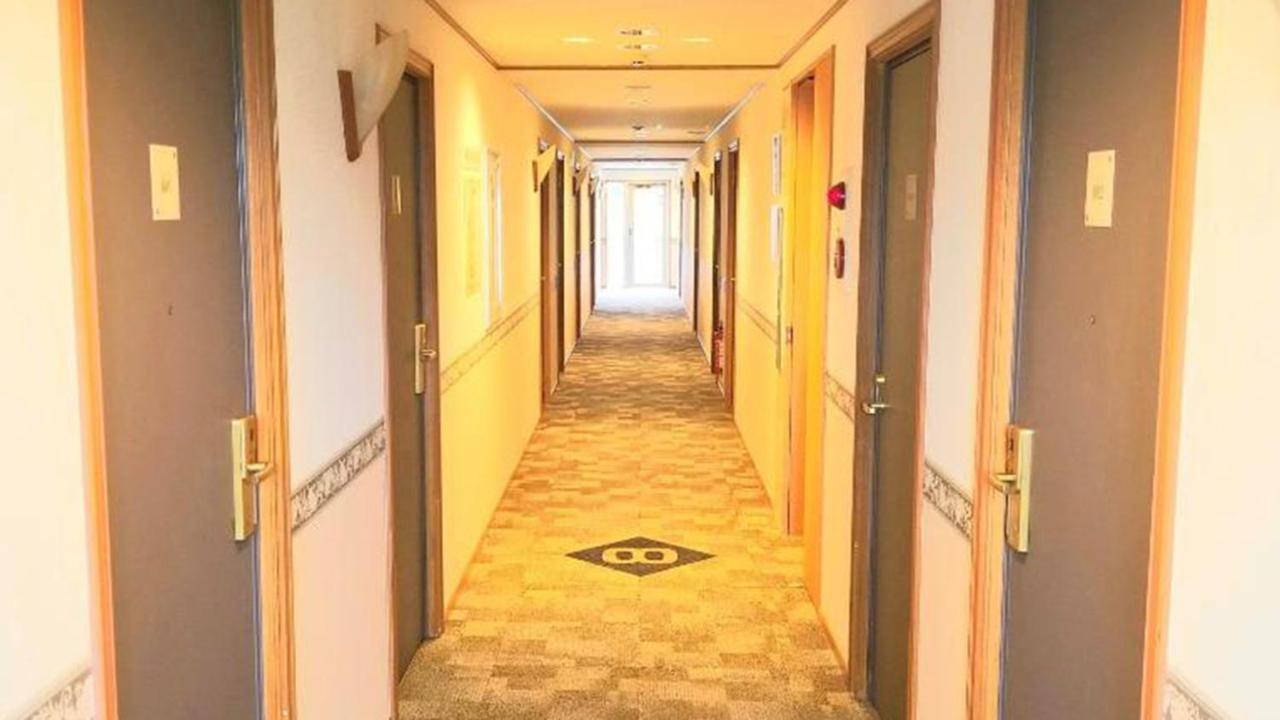 Toyoko Inn Shin-Osaka Chuo-Guchi Shinkan Kültér fotó