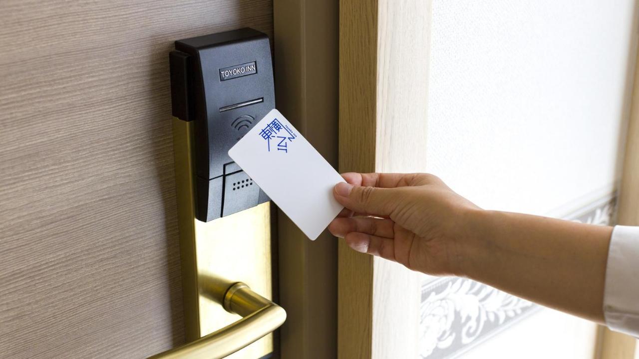 Toyoko Inn Shin-Osaka Chuo-Guchi Shinkan Kültér fotó