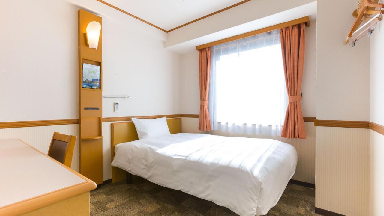 Toyoko Inn Shin-Osaka Chuo-Guchi Shinkan Kültér fotó