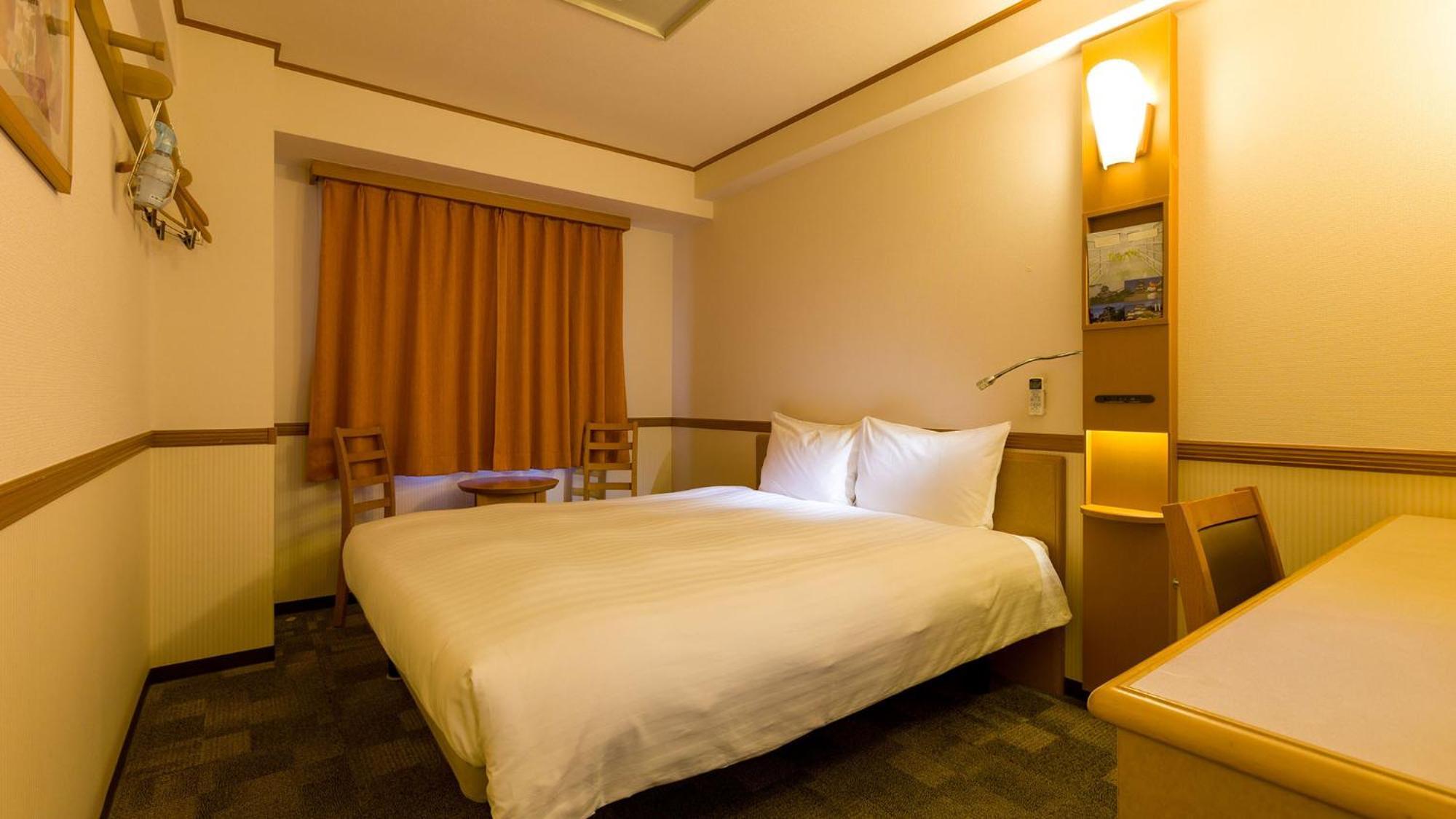 Toyoko Inn Shin-Osaka Chuo-Guchi Shinkan Szoba fotó