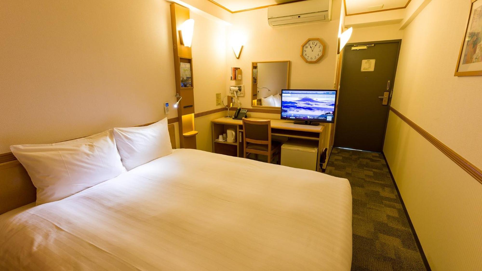 Toyoko Inn Shin-Osaka Chuo-Guchi Shinkan Szoba fotó