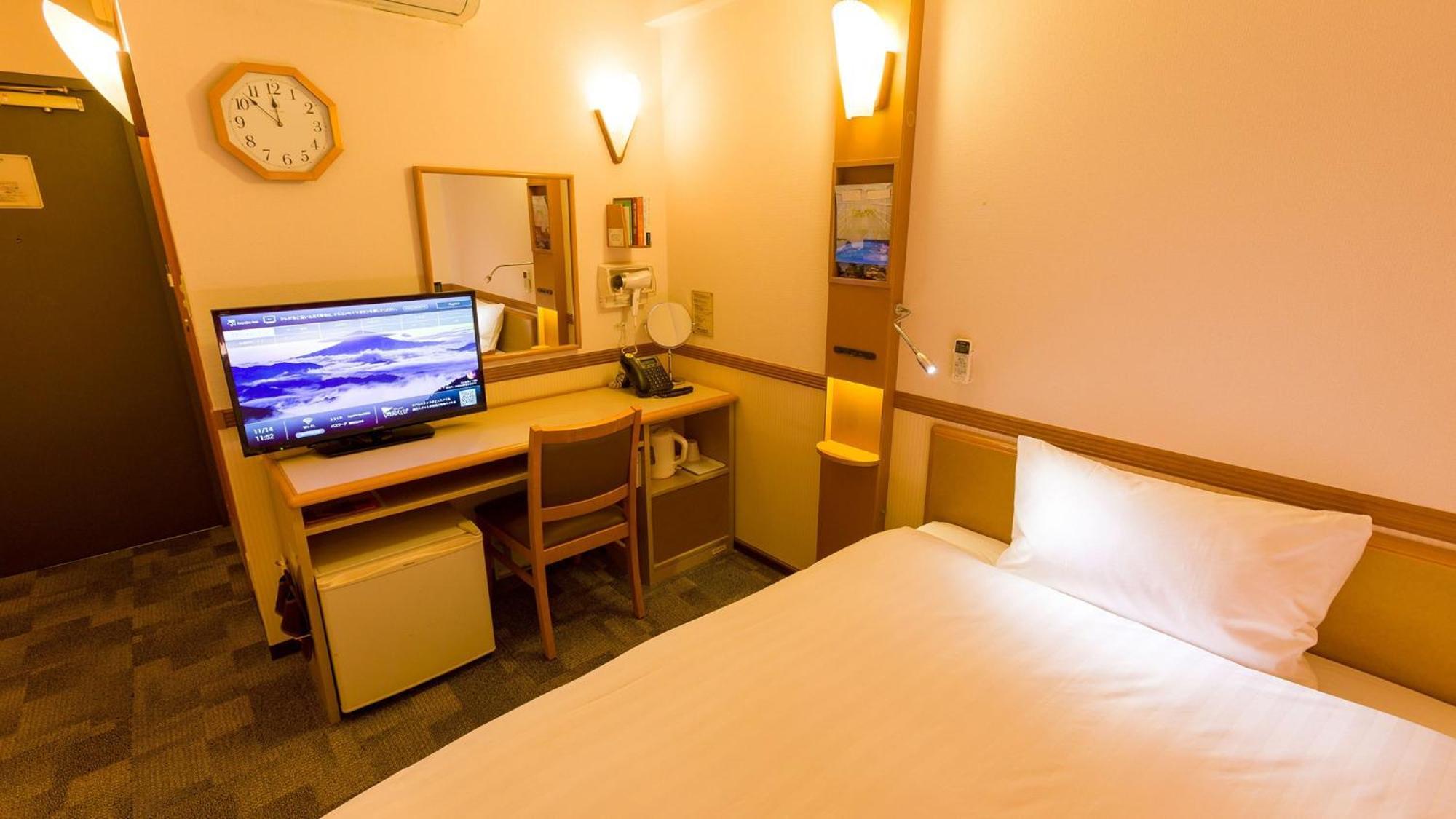 Toyoko Inn Shin-Osaka Chuo-Guchi Shinkan Szoba fotó