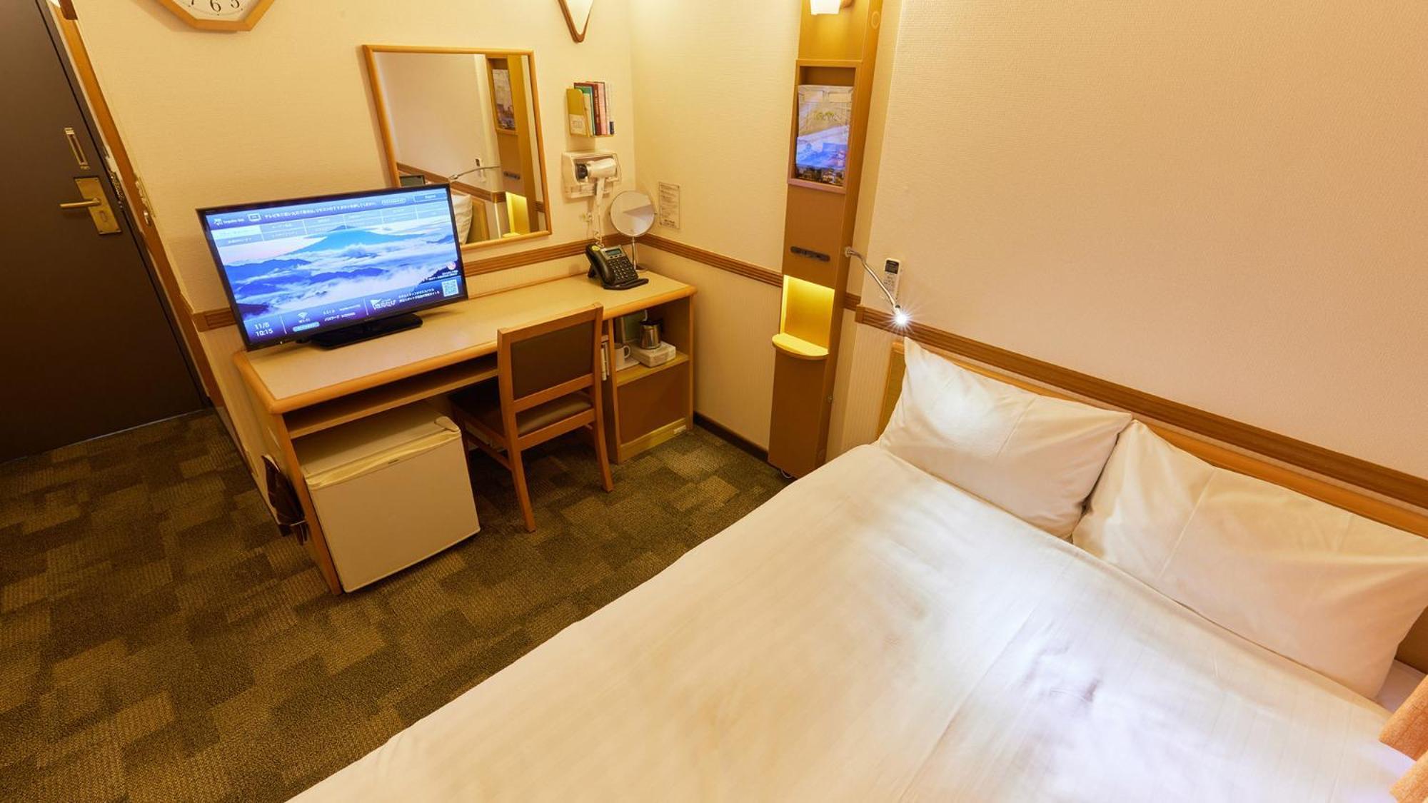 Toyoko Inn Shin-Osaka Chuo-Guchi Shinkan Szoba fotó