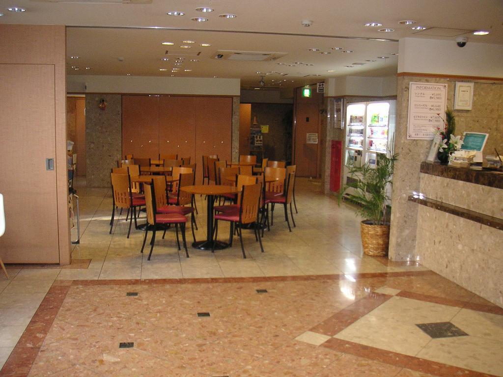 Toyoko Inn Shin-Osaka Chuo-Guchi Shinkan Kültér fotó